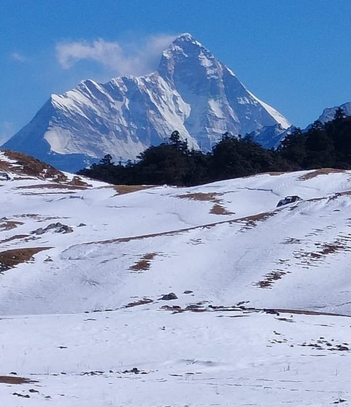 nandadevi peak best view from auli uttarakhand gorson trek